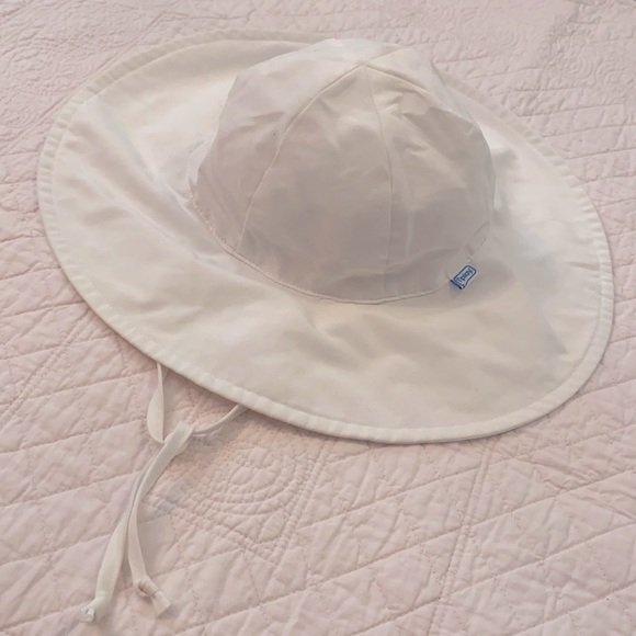 i play. Brim Sun Protection Hat - Picture 2 of 12